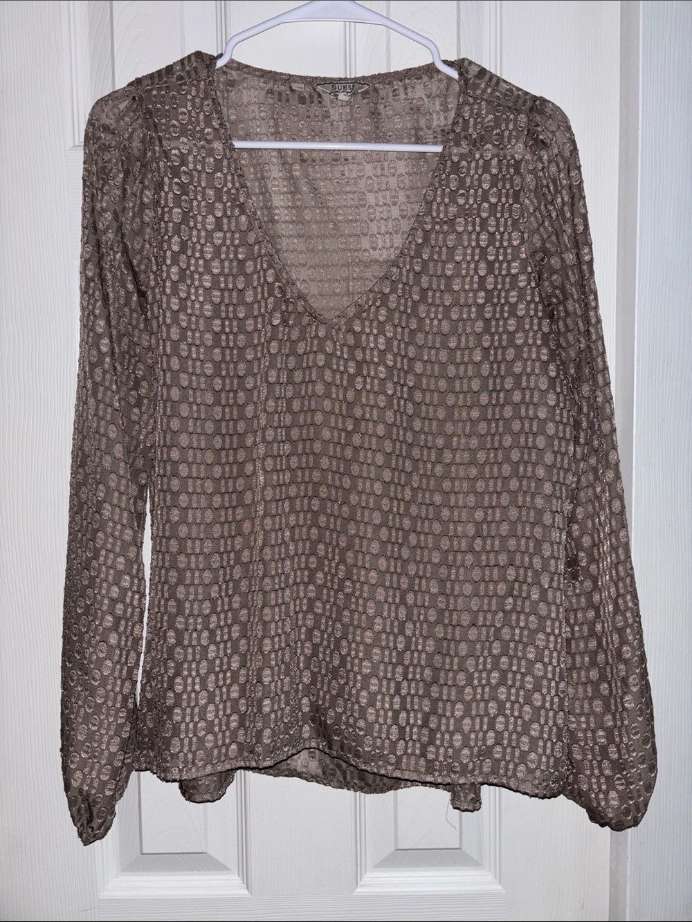 GUESS Women's Geometric V-Neck Blouse Size Medium